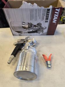 Titan Maximum Pressure Fed Gun with Tip and Original Box 