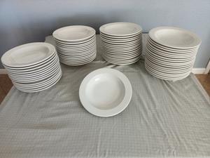 (65) White Pasta Dinner Bowls - 12&#34;