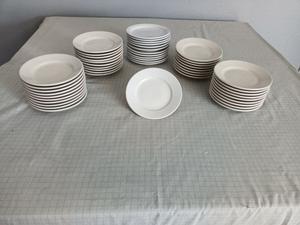(51) White Lunch Plates - 7&#34;