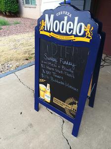 Modelo &#38; Wood Sandwich Boards