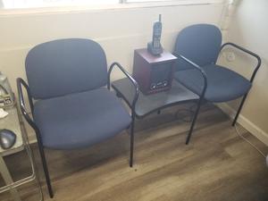 (2) Lobby Chairs, Ivation Ozone Air Purifier and Small End Table 