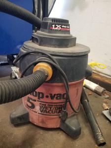 Shop-Vac 5-Gallon Wet/Dry Vac with Hose 