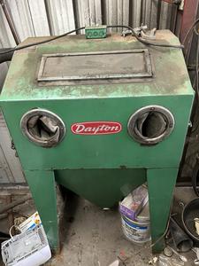Dayton Industrial Sand Blaster 