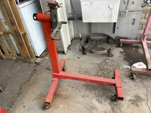 Red Engine Stand 