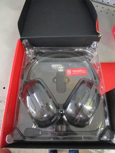 Hyper x cloud flights wireless headset. (Missing charging cord) 