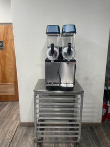 FROZEN DRINK MACHINE - DOUBLE FROZEN DRINK MACHINE. TURN ALMOST ANY LIQUID TO A FROZEN TREAT. MAKE SLUSHIES IN A VARITEY OF FLAVORS. ALSO GREAT TO MAKE MARGARITAS, DAQUIRIS AND MORE. RETAIL $2000.00