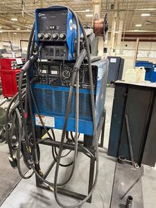 Miller Deltaweld 451 Mig Welder and Miller 70 Series 24V Wire Feeder 