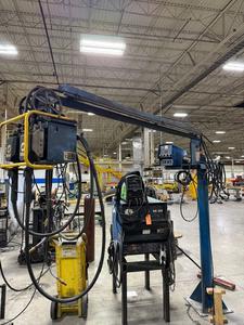 Lincoln 70 Series Wire Feeder on Miller Pipe Post 149839 120&#34;x91&#34; 