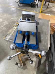 Kurt AngLock Vise