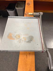 Commercial Paper Cutter