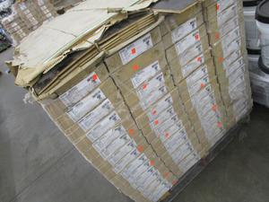 FULL PALLET HARDWOOD FLOORING  AS IS 