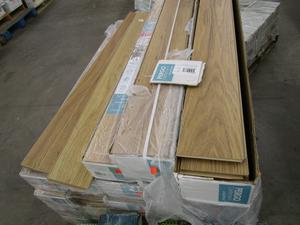 FULL PALLET PERGO CLASSIC DECO OAK LAMINATE WOOD FLOORING AS IS 
