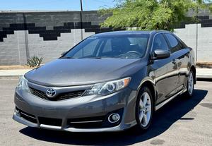 2013 Toyota Camry SE 4 Door Sedan VIN# 4T1BF1FK1DU677655 ***CURRENT EMISSION***