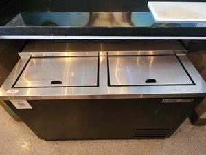 True undercounter refrigerator model T-50-GC-HC - Sold at AuctionAZ for $760
