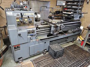 HWACheon HL 460 Manual Lathe - Sold at The Auction Yard for $3,590