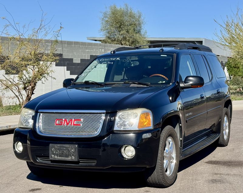 2005 GMC Envoy XL Denali 4 Door SUV