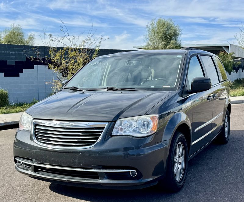 2012 Chrysler Town & Country Touring 4 Door Mini Van