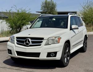 2010 Mercedes-Benz GLK GLK 350 4 Door SUV VIN# WDCGG5GB0AF337629***Emissions Done on 01/26***