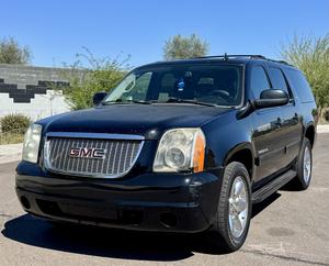 2010 GMC Yukon XL SLT 4 Door SUV VIN# 1GKUKKE36AR201137***Previous Air Bag Deployed***