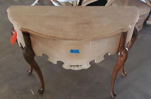 BRAND NEW! - Lorts High-End Furniture - Table Medium #1 - MSRP $495 (See Pictures for details)