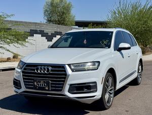 2017 Audi Q7 3.0T quattro Prestige 4 Door SUV VIN# WA1VAAF72HD027812