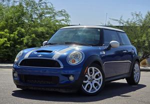 2007 MINI Cooper S Turbo-Charged 2 Door Hatchback VIN# WMWMF73597TT80493***Current Emissions***