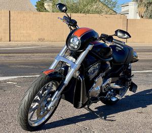 2006 Harley-Davidson VRSC Street Rod Motorcycle -With Reserve- - Sold at AuctionAZ for $7,000