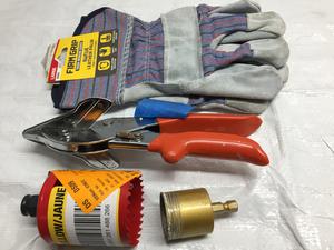 (4) Assorted Items