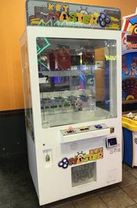 Komuse Key Master Arcade Prize Game 