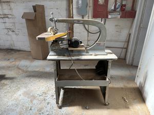 B141 Delta Milwuakee Band Saw