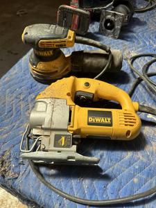 Dewalt Handheld Sander and Jig Saw 