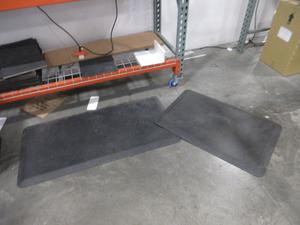 (2) Mixed Floor Anti-Fatigue Mats 