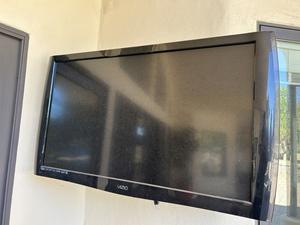 Vizio HDTV with Wall Mount and Base (TV has lines on screen when turned on)