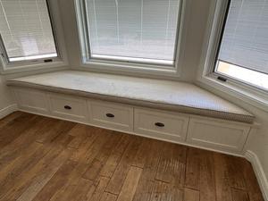 Raised Panel 3-Drawer Bay Window Bench with Cushion 