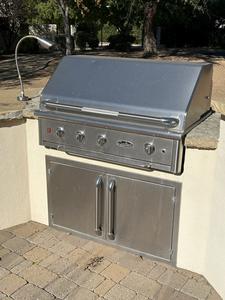 Stainless Steel Built-In Gas Grill with Light